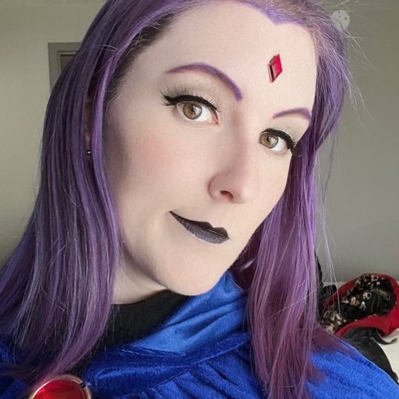 Set Of 2 11x18mm Flat Back Red Forehead Gems For Raven Cosplay Or Crafts - Picture 2 of 5